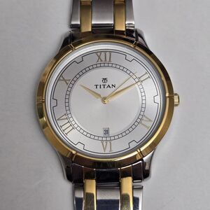 Titan 39mm Mens Unisex Quartz Watch Two Tone White Dial Date S.Steel RUNS EUC